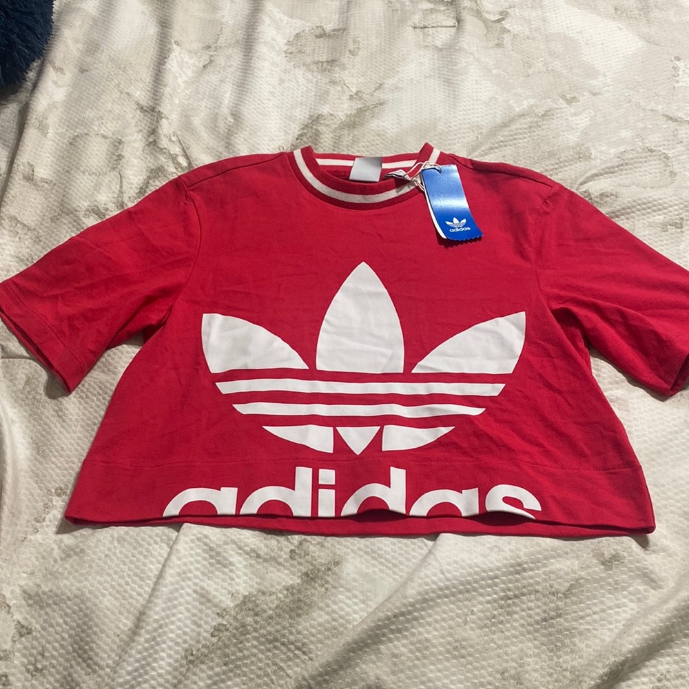 Cropped tee